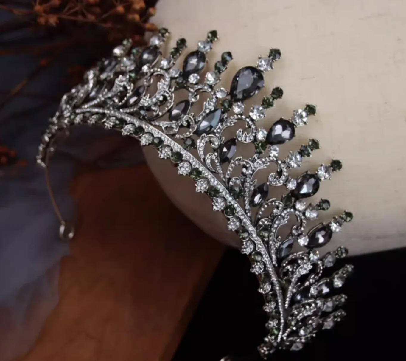 Baroque handmade crystal crown - Image 3