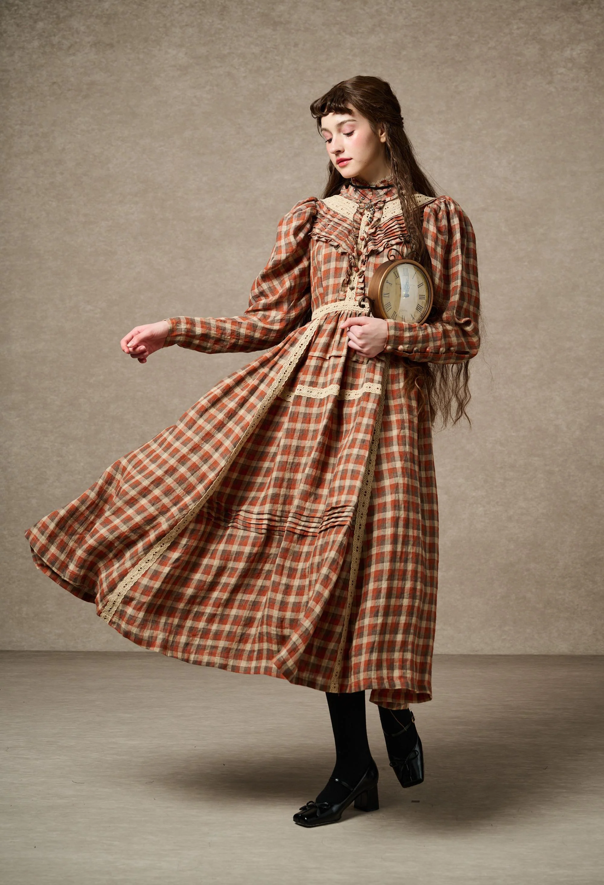 MARY 18 | VINTAGE LINEN DRESS GOWN - Image 12