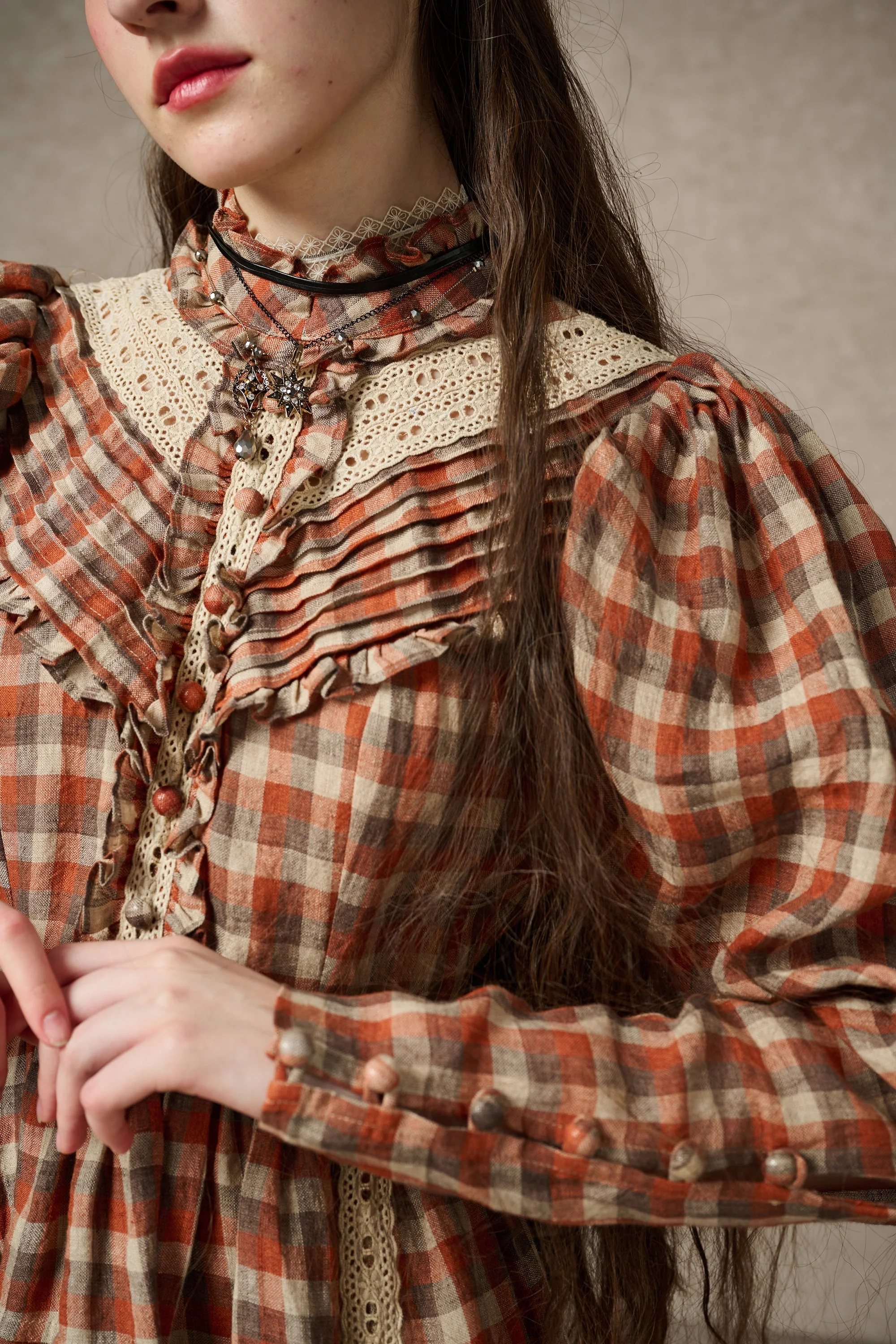 MARY 18 | VINTAGE LINEN DRESS GOWN - Image 29