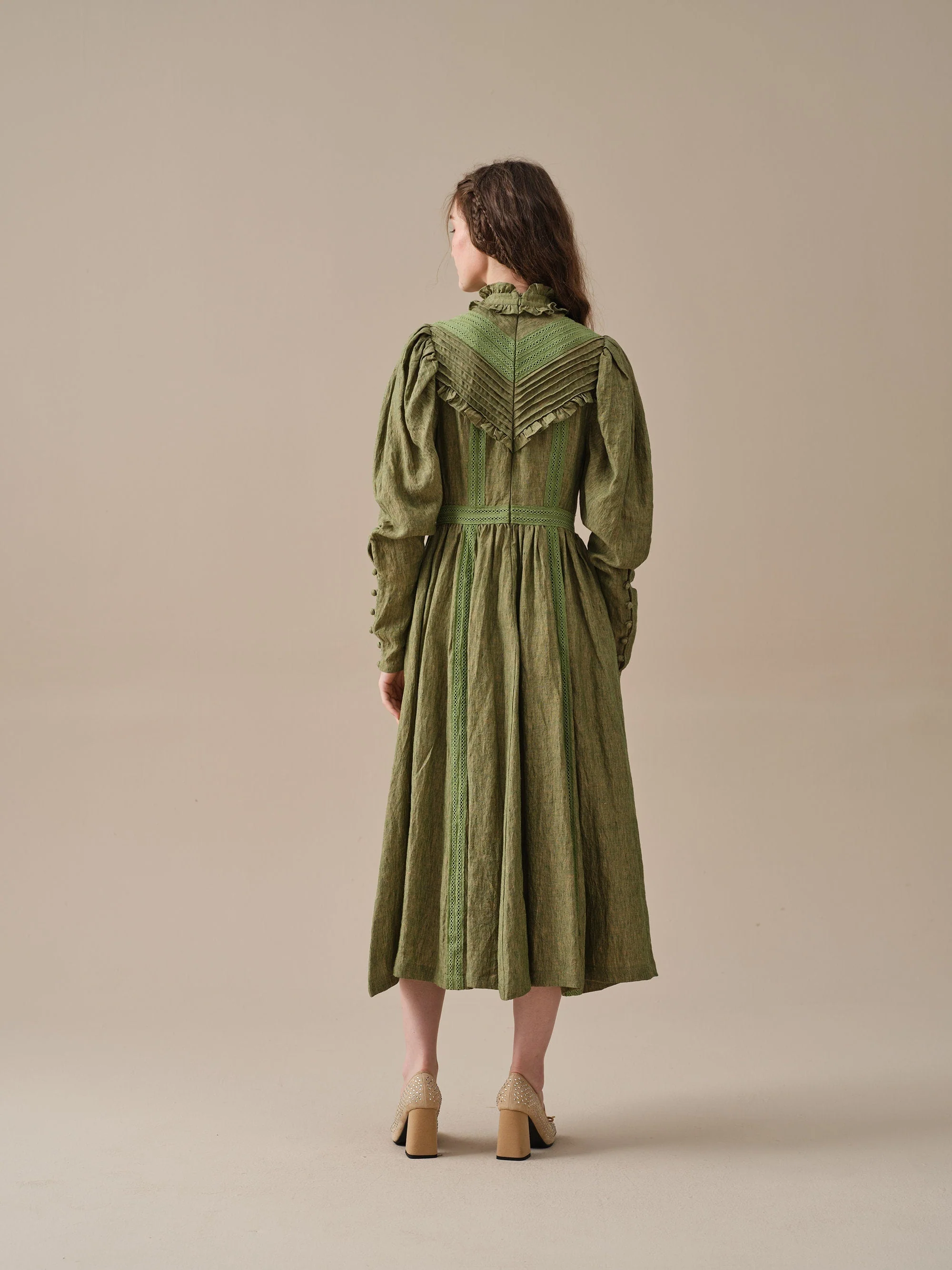 MARY 18 | VINTAGE LINEN DRESS GOWN - Image 16