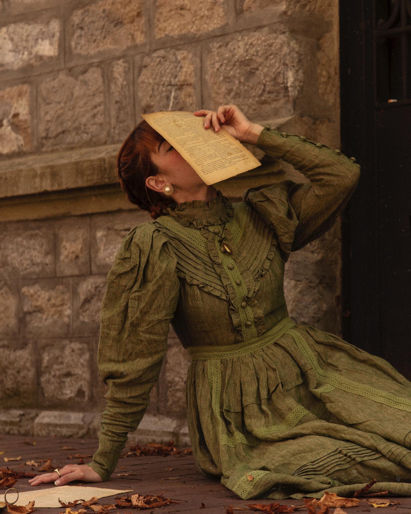 MARY 18 | VINTAGE LINEN DRESS GOWN - Image 8