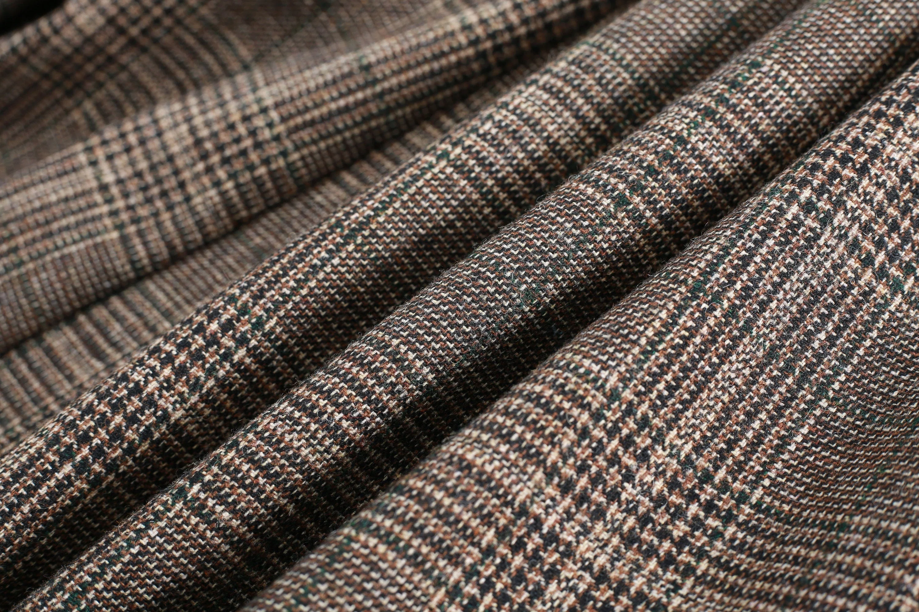 Santal 3 | Retro Plaid Midi Wool Skirt - Image 17