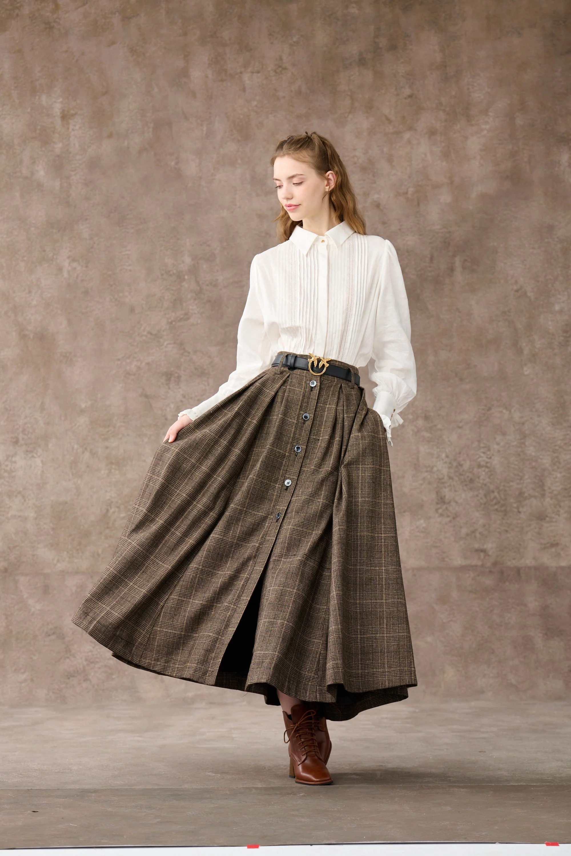 Santal 3 | Retro Plaid Midi Wool Skirt - Image 7