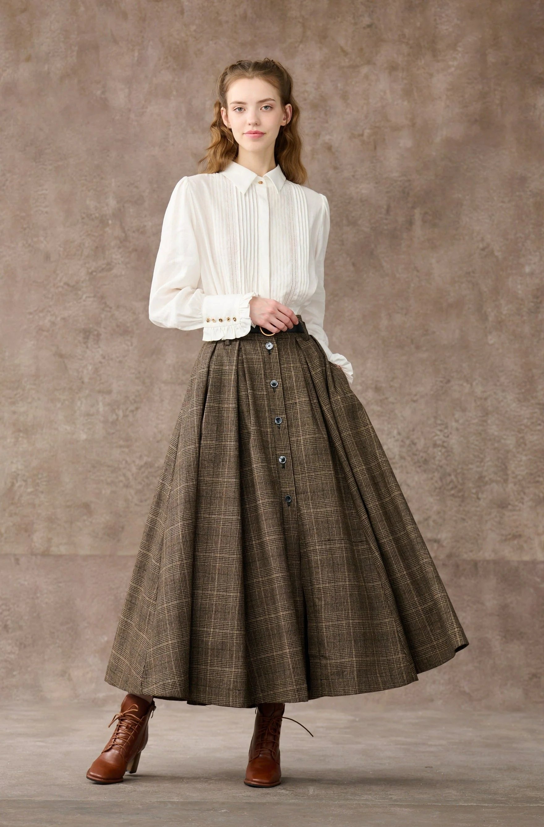 Santal 3 | Retro Plaid Midi Wool Skirt - Image 4