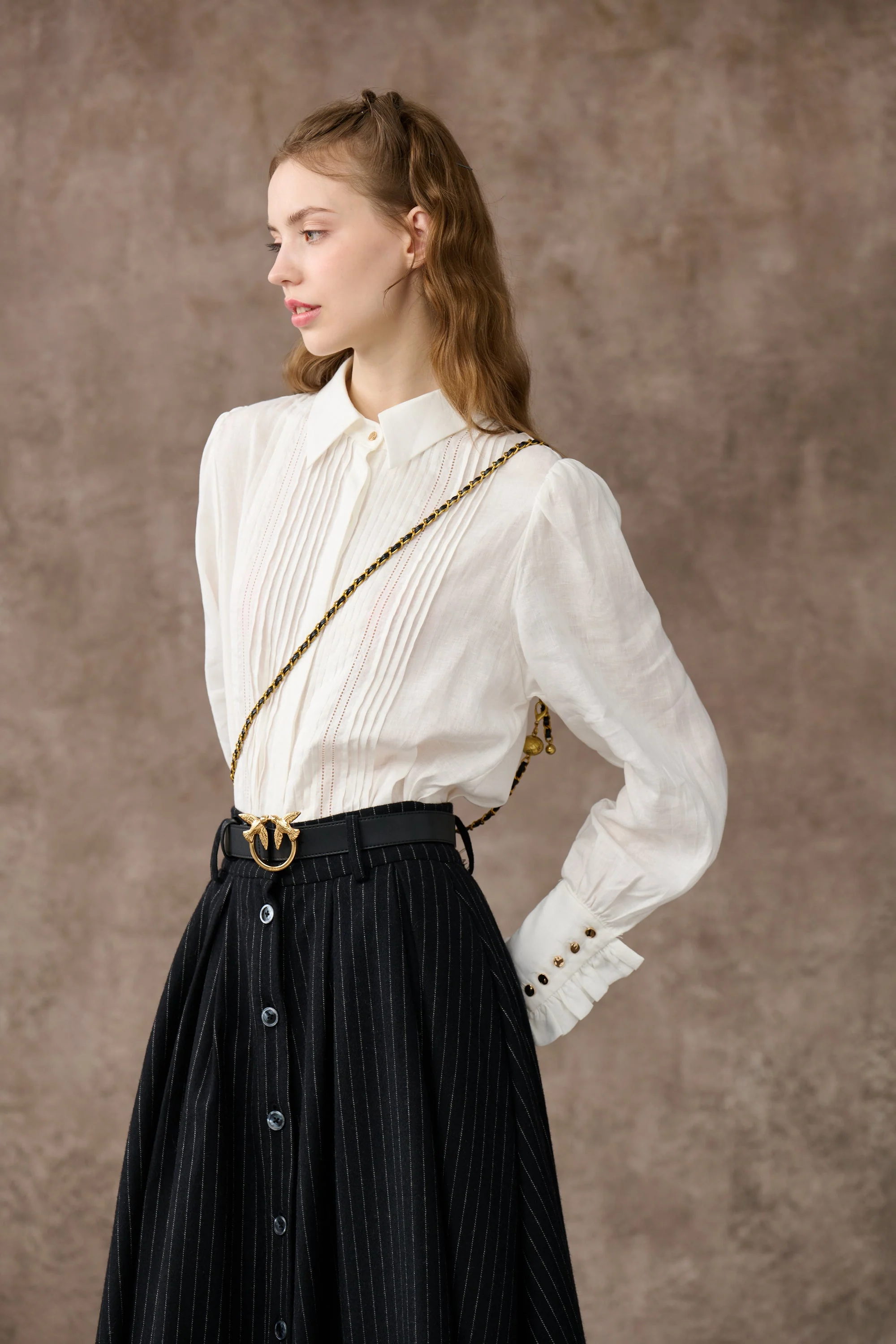 Santal 3 | Striped Wool Skirt in black - Image 7
