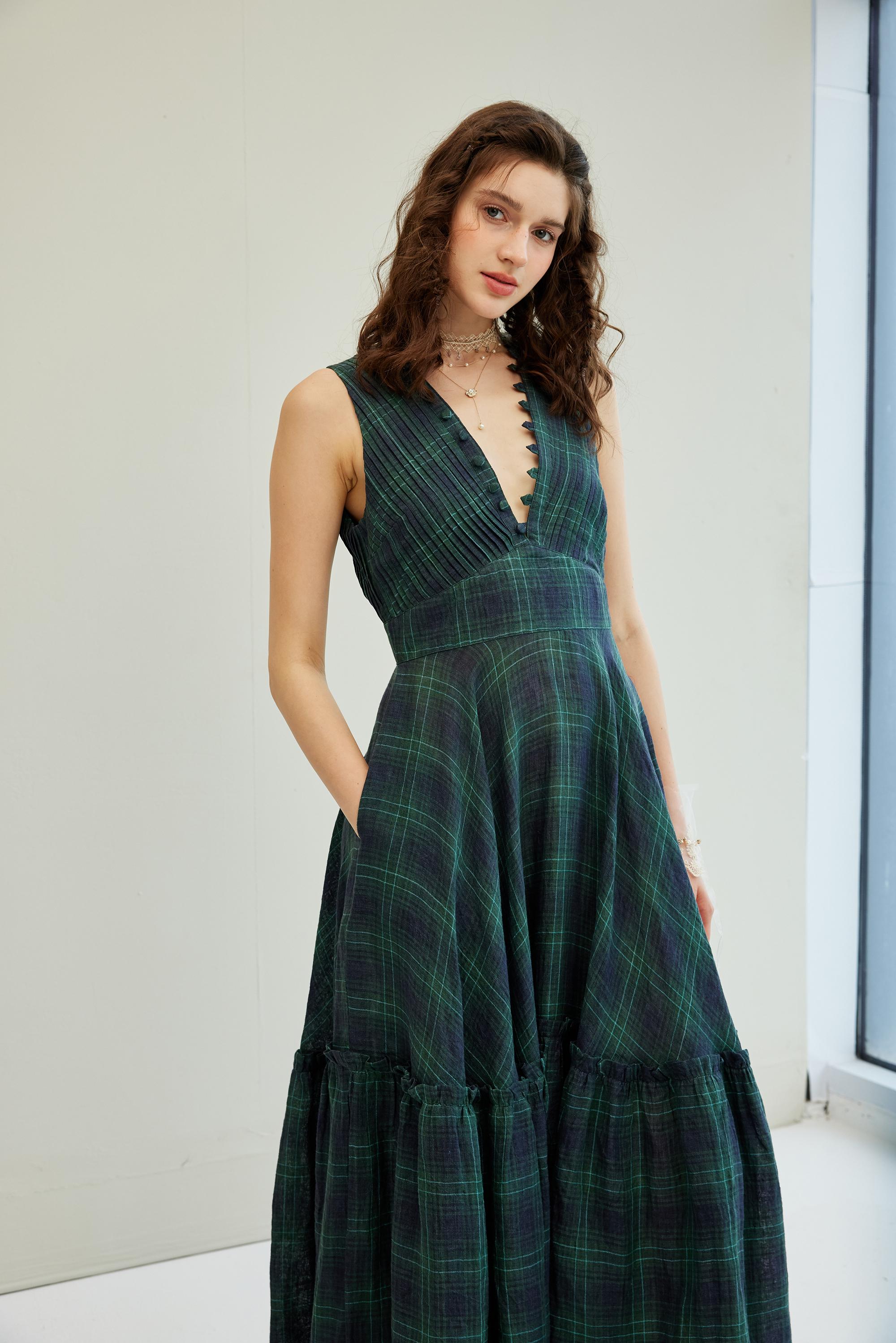 Moon River 24 | V-neck pintucked linen dress gown - Image 8