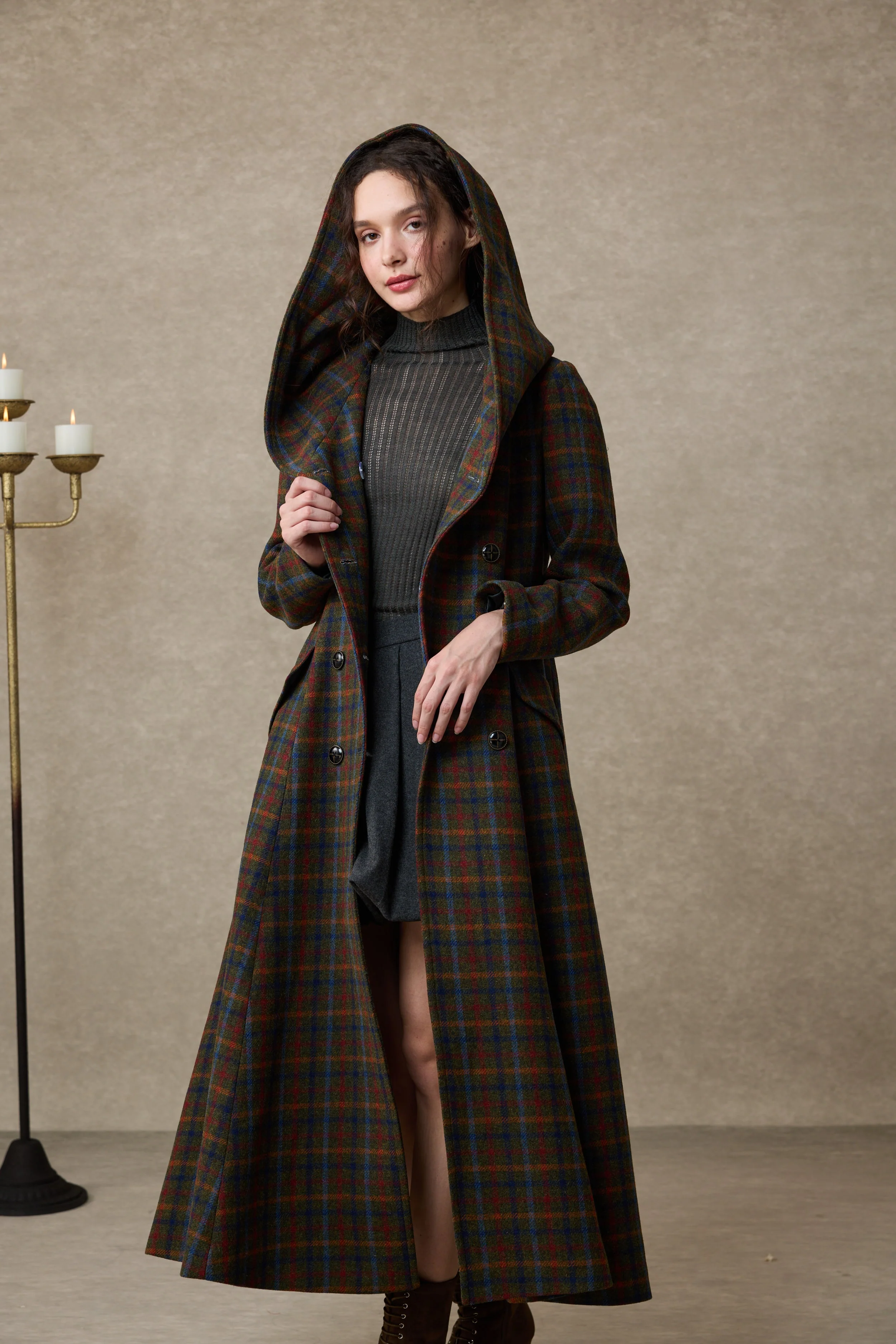 Trista 24 | 100% twill wool hooded coat - Image 10