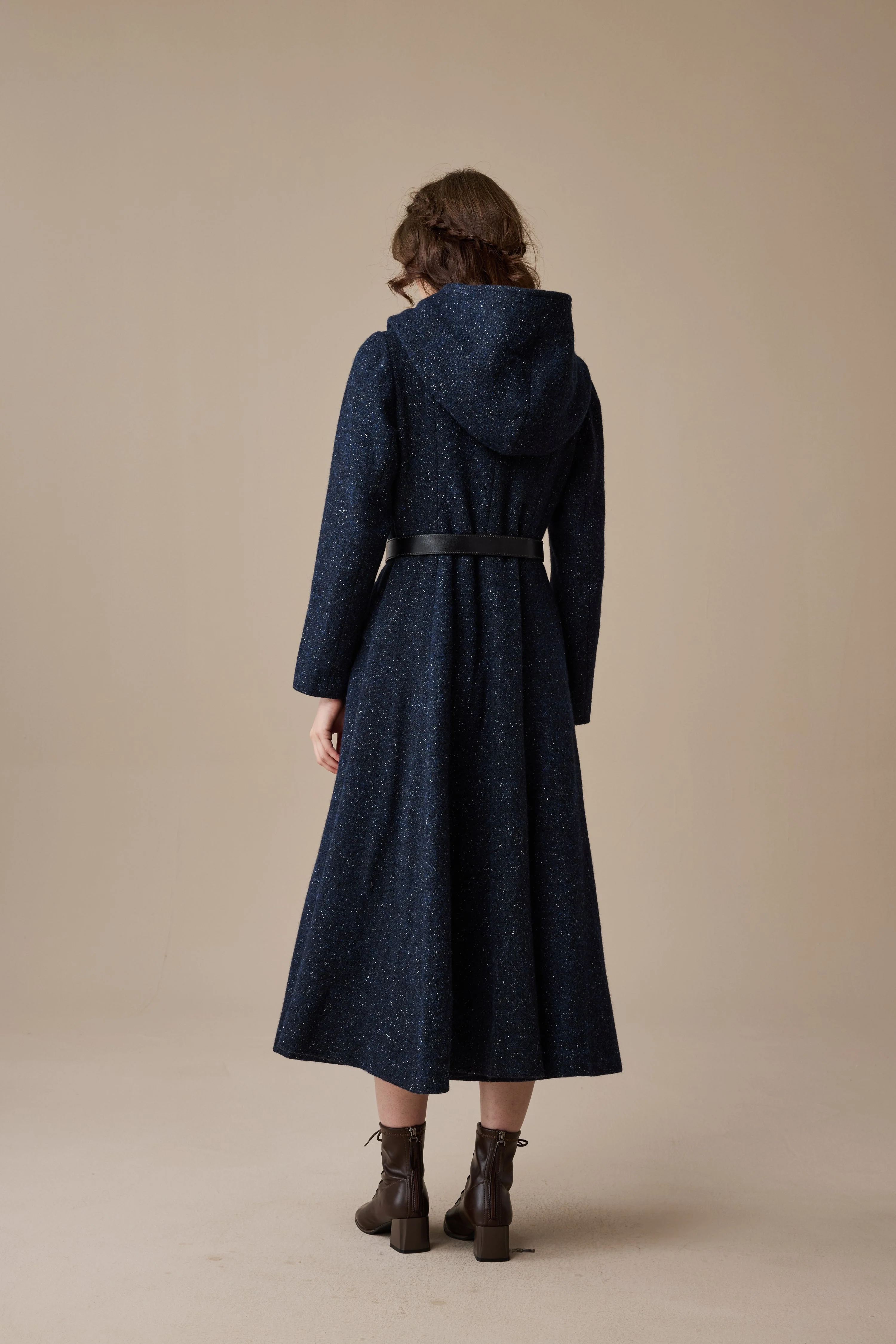 Trista 24 | 100% twill wool hooded coat - Image 9