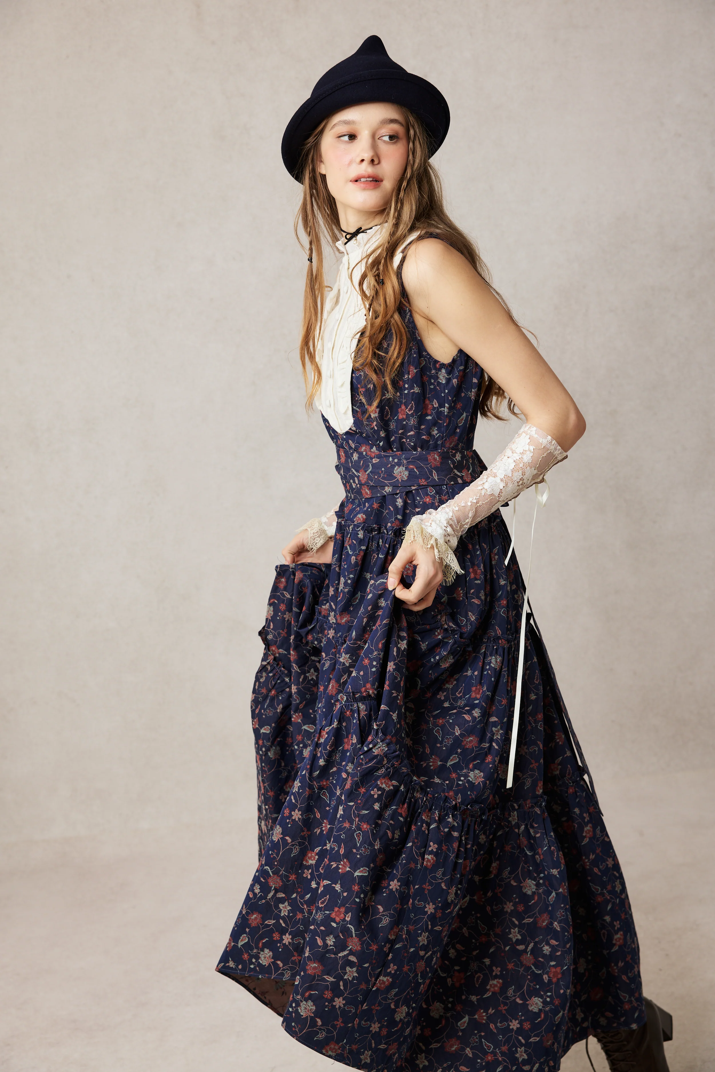 Úrsula 24 | Vintage linen Tiered Dress - Image 2