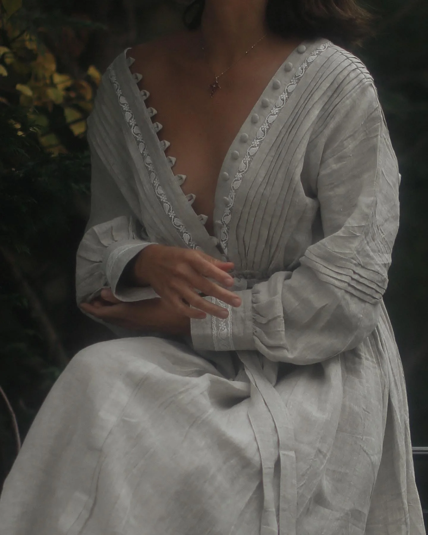 Octavia 17 | pintucked V-neck linen Dress - Image 21