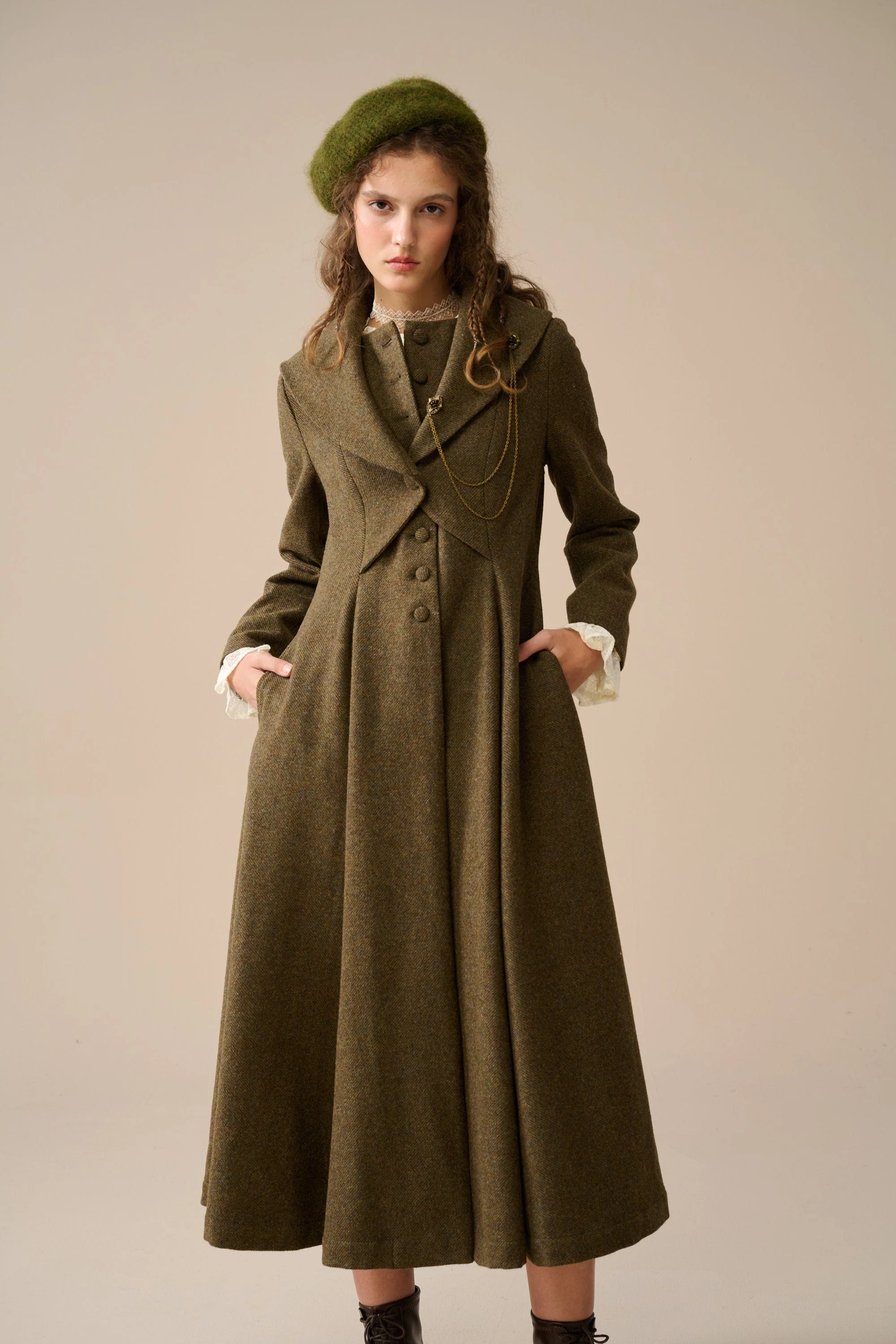 Gemma 17 | 100% wool victorian coat - Image 6