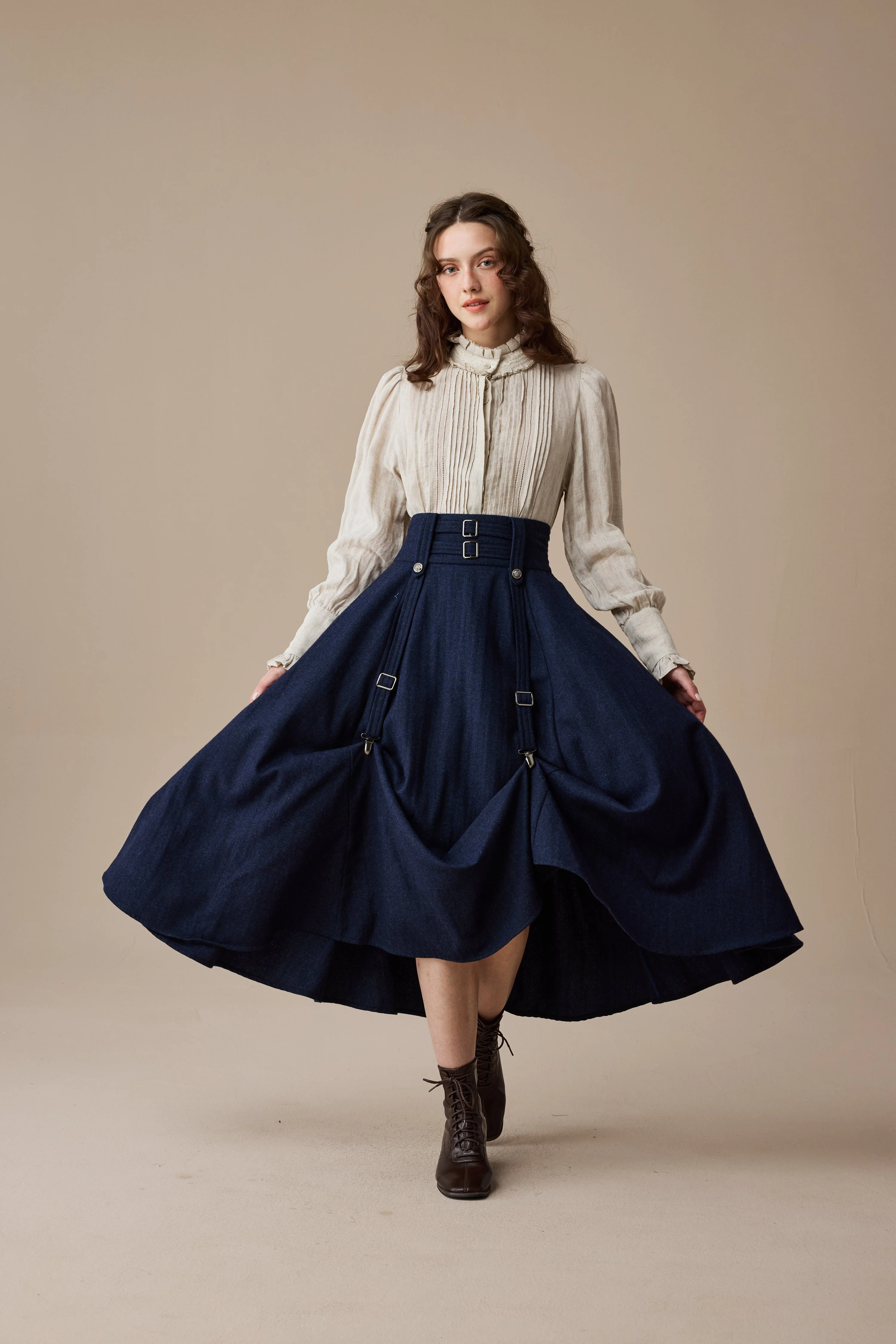 Cynthia 16 | Adjustable wool skirt - Image 20