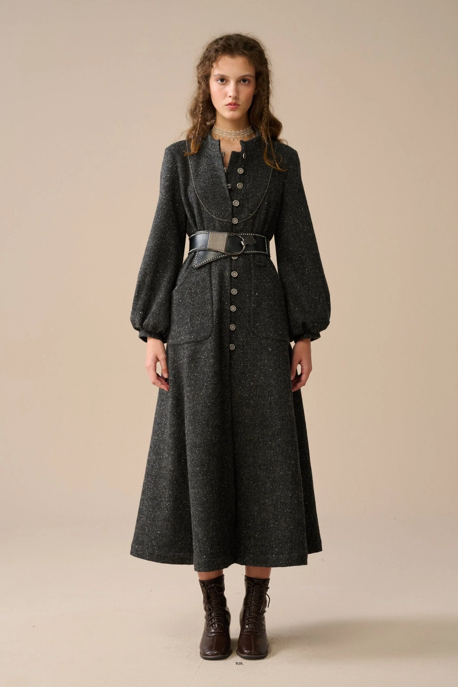 Margaret 25|100% wool buttoned down coat - Image 11