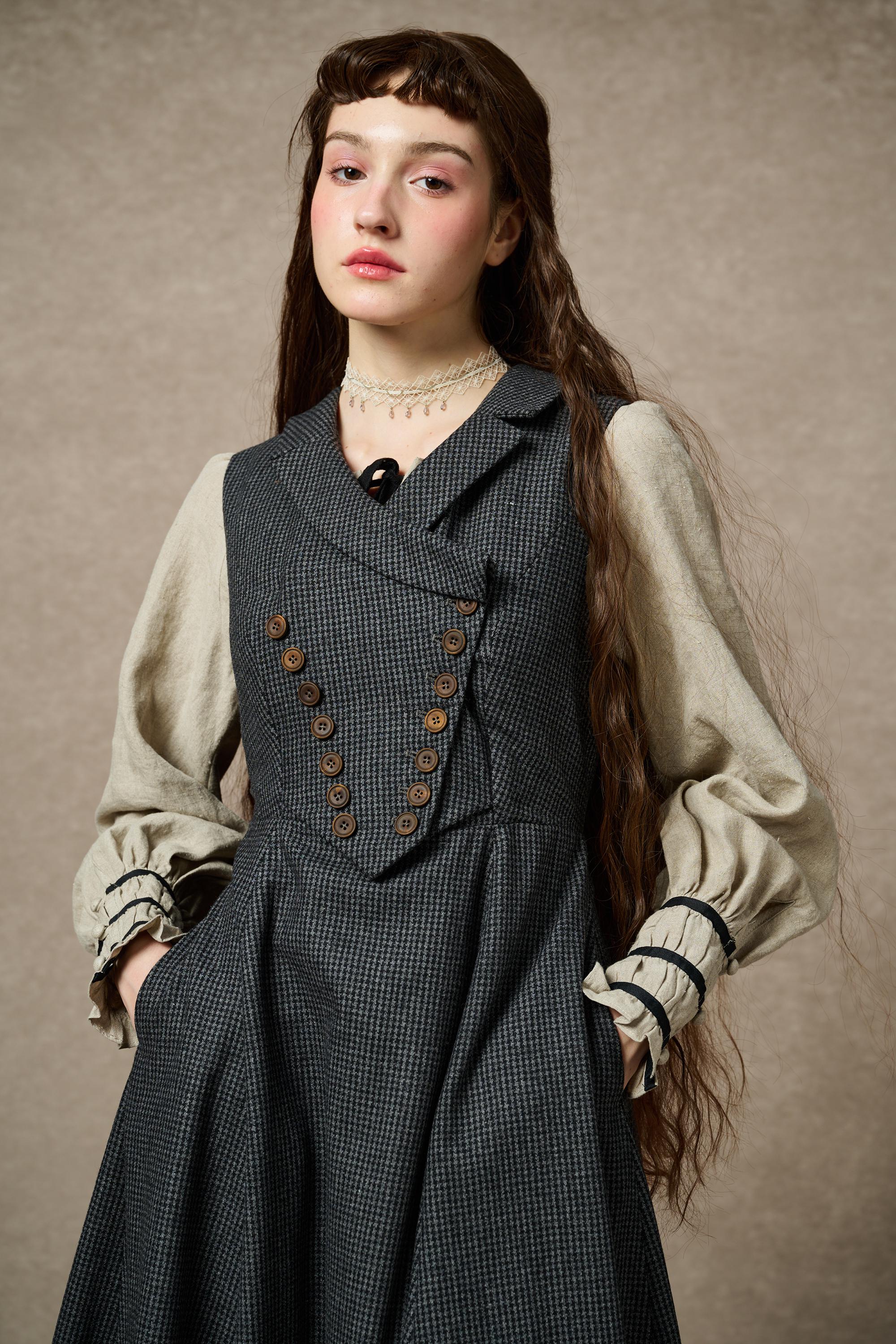 Helen 17| Vintage wool dress - Image 11