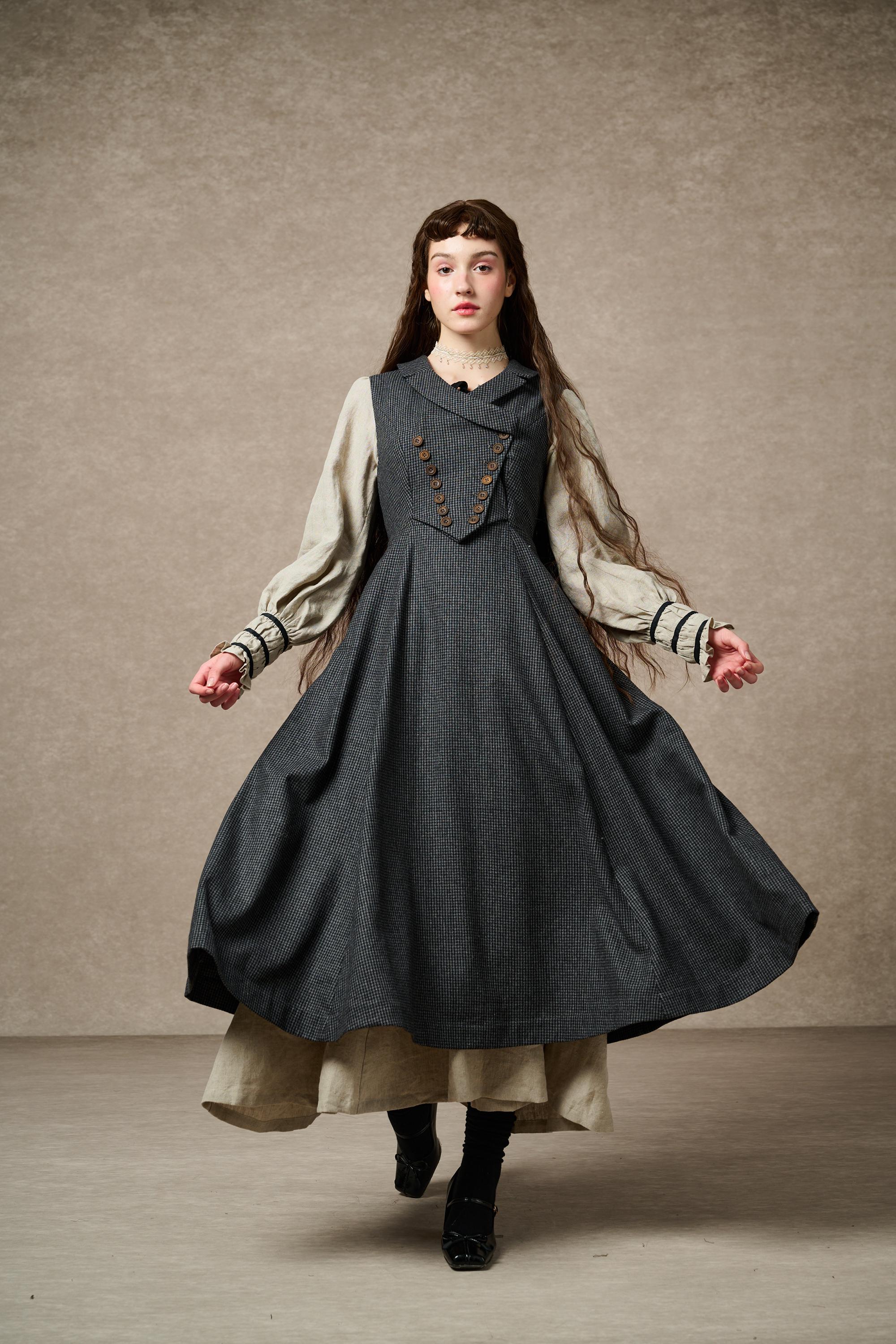Helen 17| Vintage wool dress - Image 13