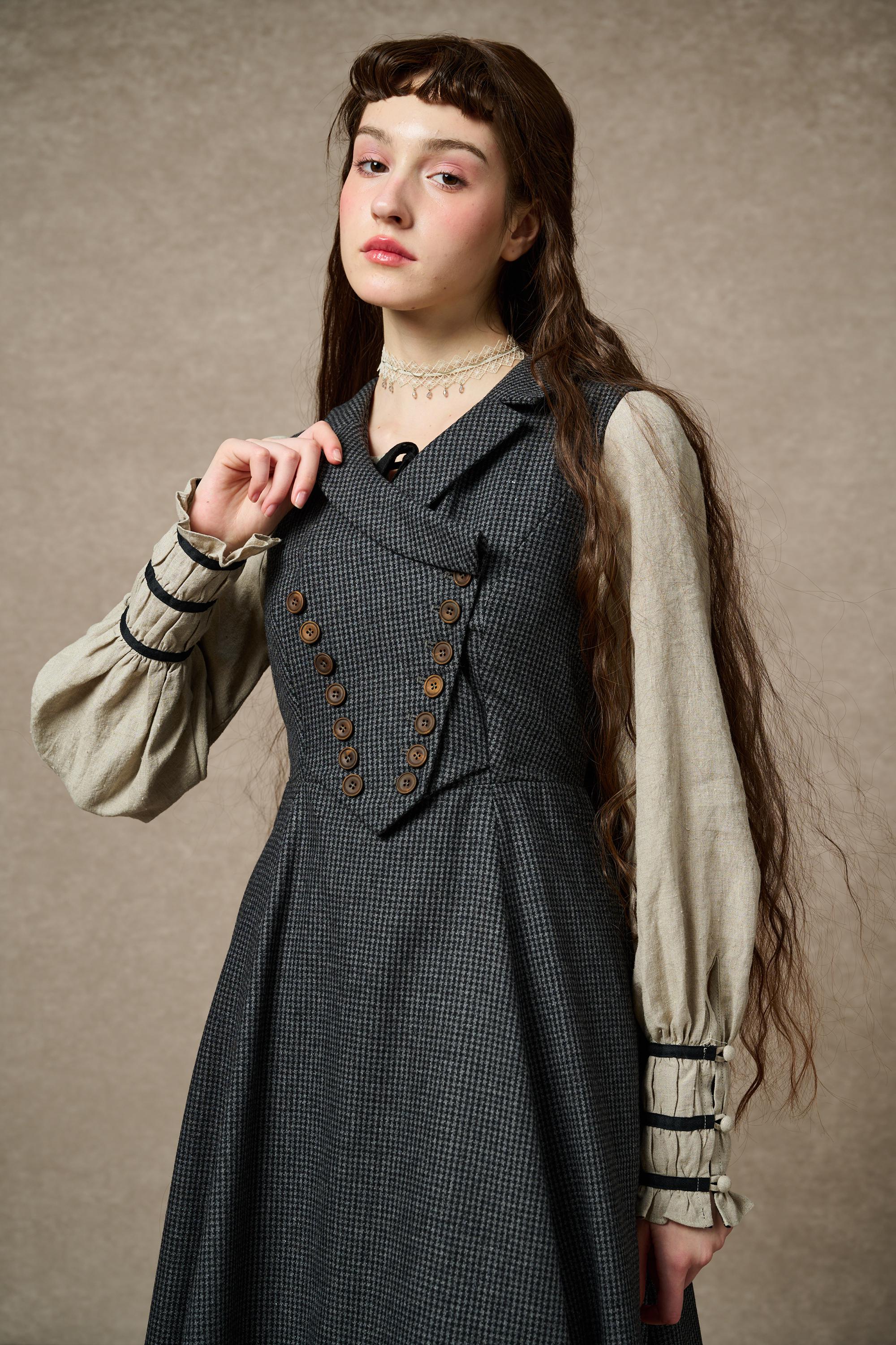 Helen 17| Vintage wool dress - Image 9