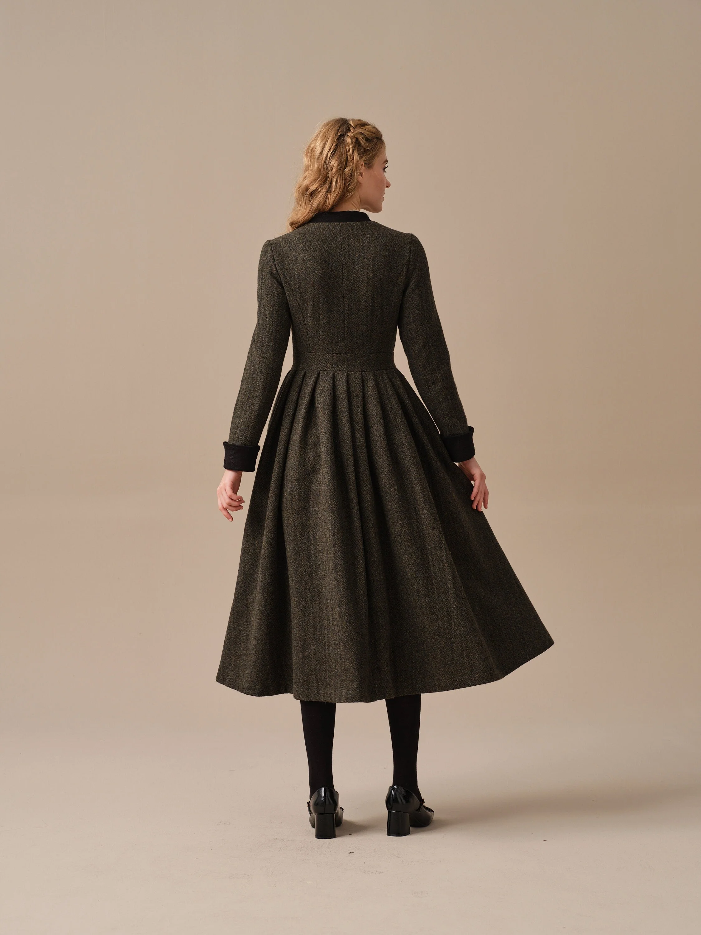 Willow 27 | green wool dress - Image 8