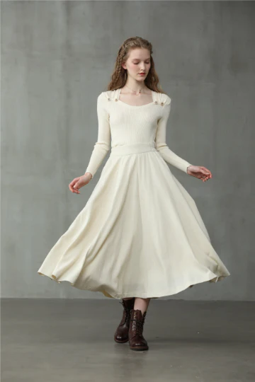 The Soft Lawn 12 | Midi Wool Skirt - Image 10