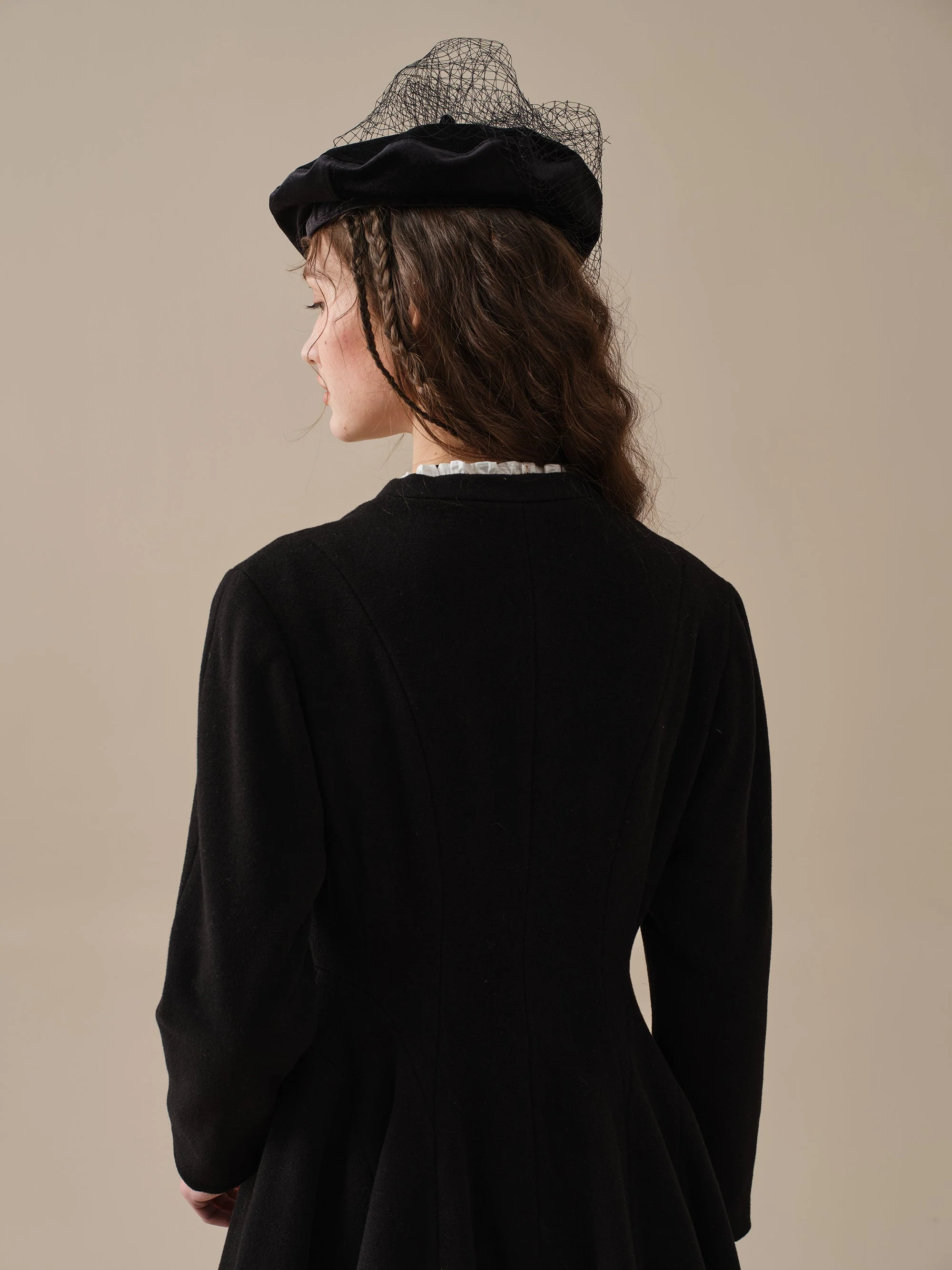 LITTLE WOMEN 22 | WOOL COAT IN BLACK - Image 16