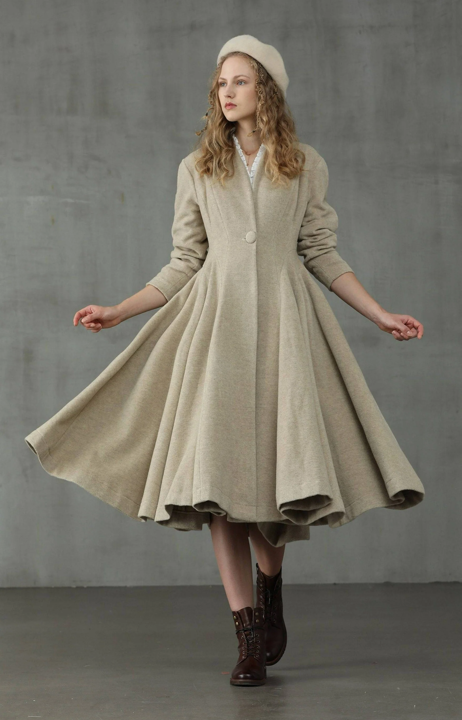 LITTLE WOMEN 22 | WOOL COAT IN BLACK - Image 18