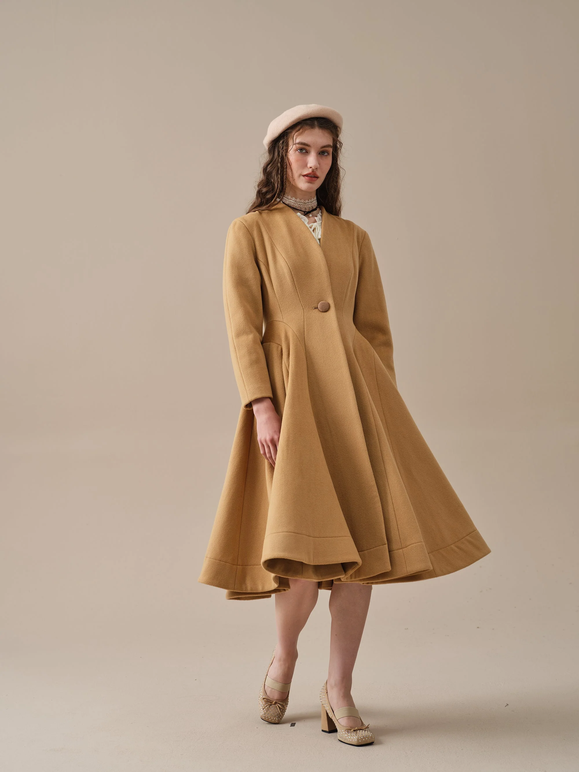 LITTLE WOMEN 22 | WOOL COAT IN BLACK - Image 21
